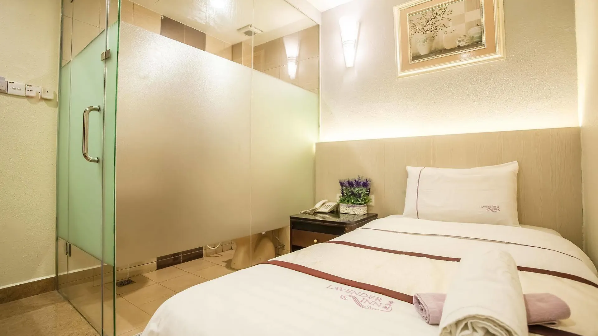 Lavender Inn Nusa Bestari